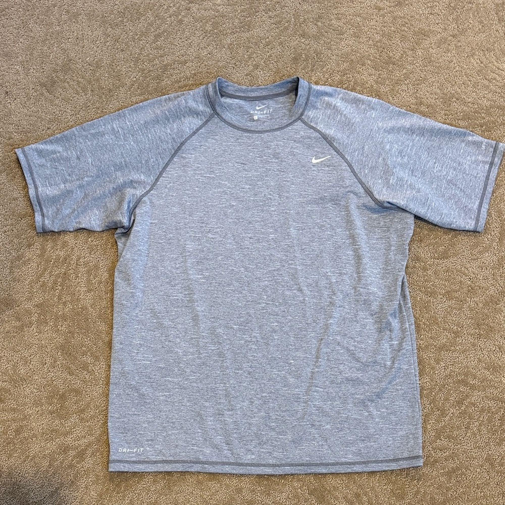 Nike Men's Gray Dri-FIT Shirt, Large